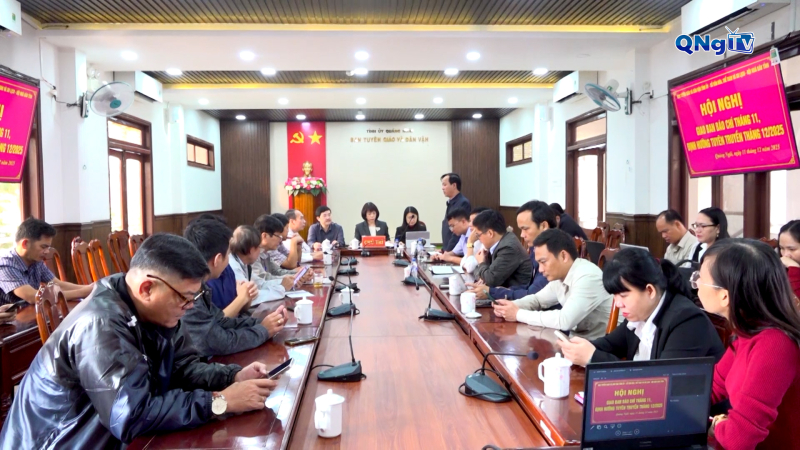 Hội nghị giao ban báo chí tháng 11