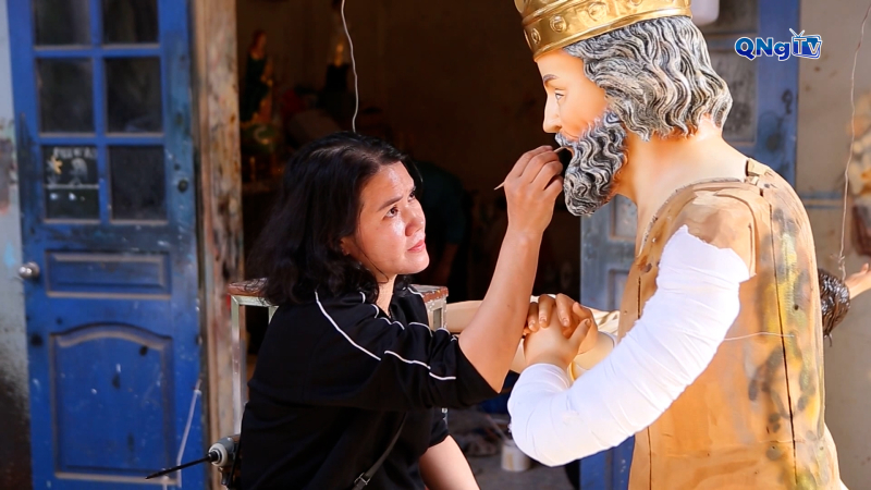 Giữ n&eacute;t đẹp nghề tạc tượng C&ocirc;ng gi&aacute;o ở Ninh B&igrave;nh