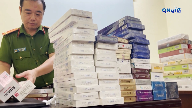 Phát hiện hàng chục ngàn bao thuốc lá không rõ nguồn gốc