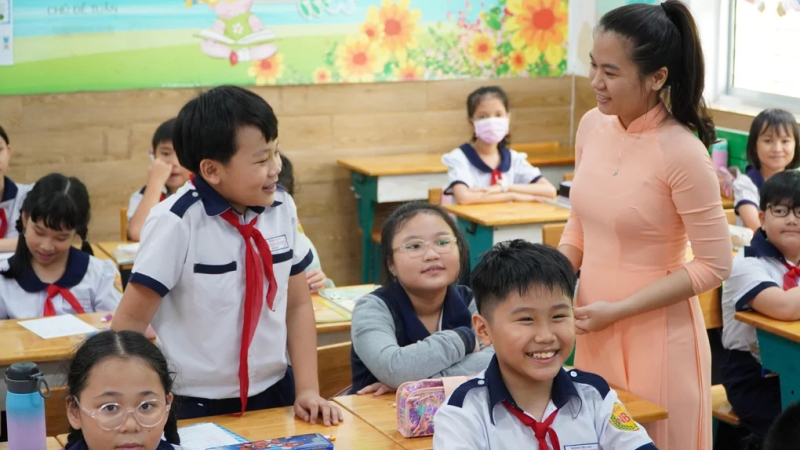 Nhiều chính sách thu hút, hỗ trợ, trọng dụng nhà giáo 