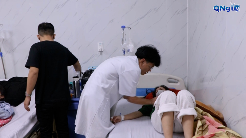 L&agrave;m r&otilde; nguy&ecirc;n nh&acirc;n g&acirc;y ngộ độc nghi do b&aacute;nh m&igrave;