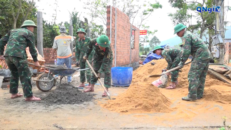 Những m&aacute;i nh&agrave; thắm đượm nghĩa t&igrave;nh qu&acirc;n d&acirc;n 