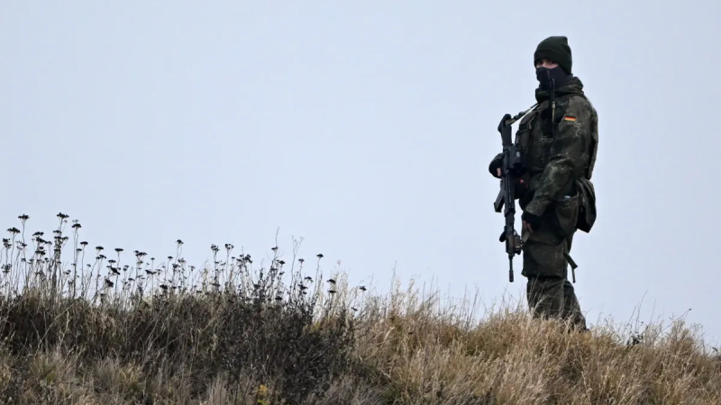 NATO c&oacute; động th&aacute;i qu&acirc;n sự ph&ograve;ng thủ ở bi&ecirc;n giới ph&iacute;a Đ&ocirc;ng Ba Lan