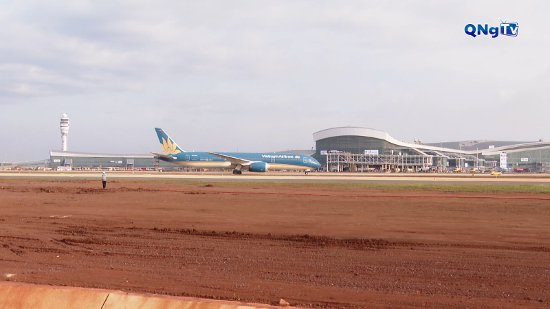 S&acirc;n bay Long Th&agrave;nh đ&oacute;n m&aacute;y bay lớn nhất Việt Nam 