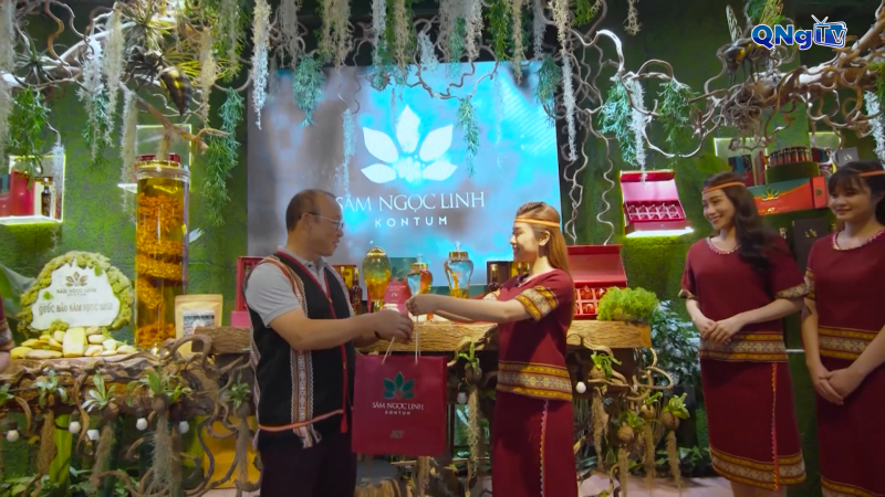 Ph&iacute;a T&acirc;y Quảng Ng&atilde;i - V&ugrave;ng đất của những m&oacute;n qu&agrave; tinh tu&yacute; từ n&uacute;i rừng