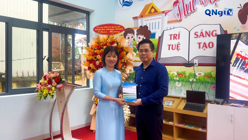 Chủ tịch UBND tỉnh thăm trường THCS H&agrave;nh Minh