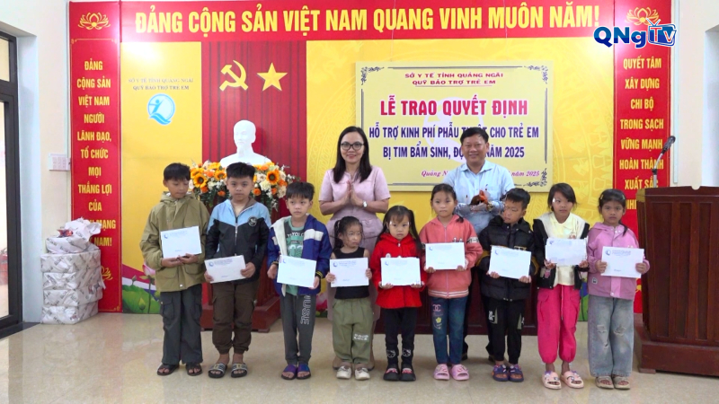 Hỗ trợ phẫu thuật tim miễn ph&iacute; cho trẻ em