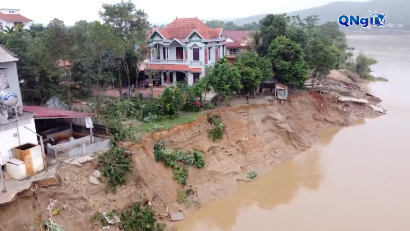 Y&ecirc;u cầu xử l&yacute; khẩn cấp sự cố sạt lở bờ s&ocirc;ng L&ocirc;