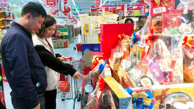 Tăng tỷ trọng h&agrave;ng Việt tr&ecirc;n thị trường mua sắm cuối năm