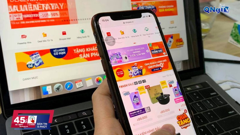 45 gi&acirc;y 1 chạm ng&agrave;y 17/12