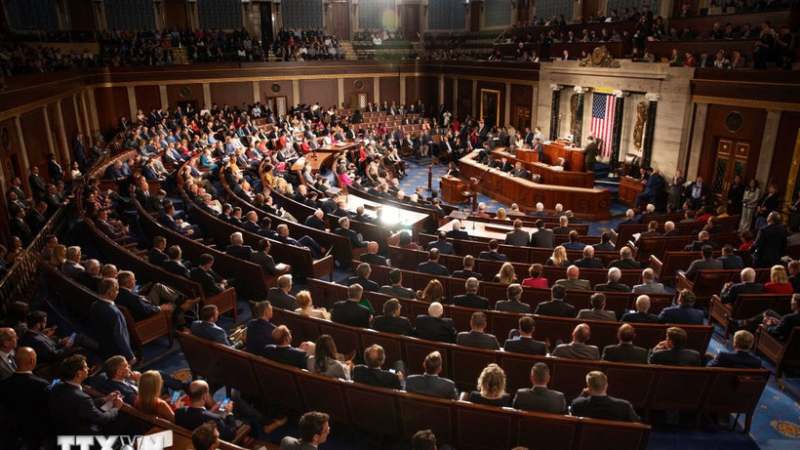 Hạ viện Mỹ th&ocirc;ng qua dự luật y tế của đảng Cộng h&ograve;a