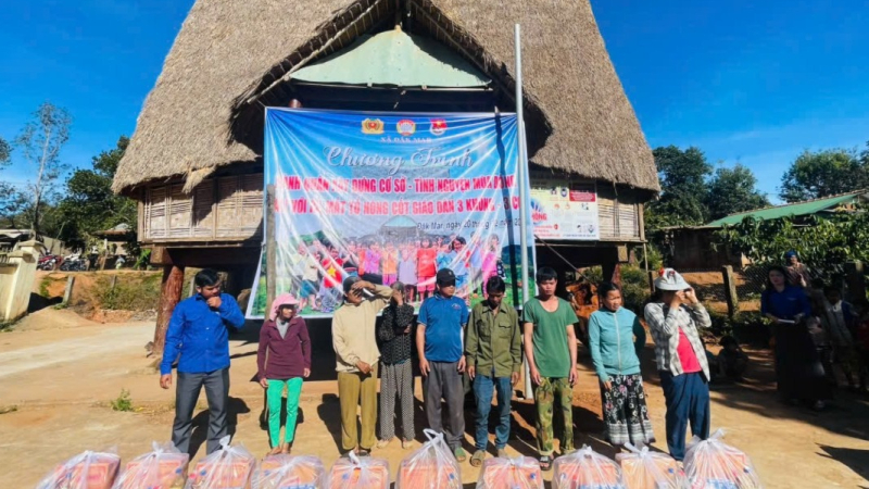 Ra mắt tổ n&ograve;ng cốt gi&aacute;o d&acirc;n 3 kh&ocirc;ng - 3 c&oacute;