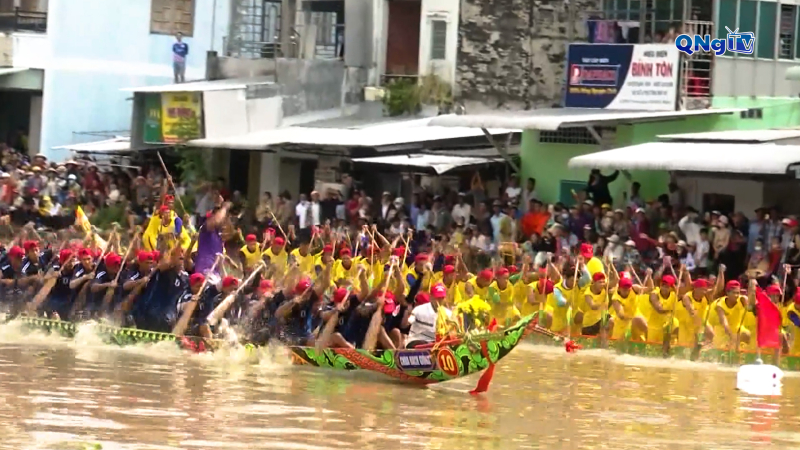 S&ocirc;i động Giải đua ghe Ngo năm 2025