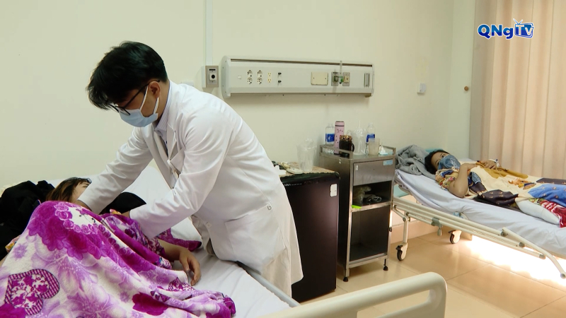  Bộ Y tế v&agrave;o cuộc vụ h&agrave;ng chục người ngộ độc sau ăn b&aacute;nh m&igrave; ở Th&agrave;nh phố Hồ Ch&iacute; Minh