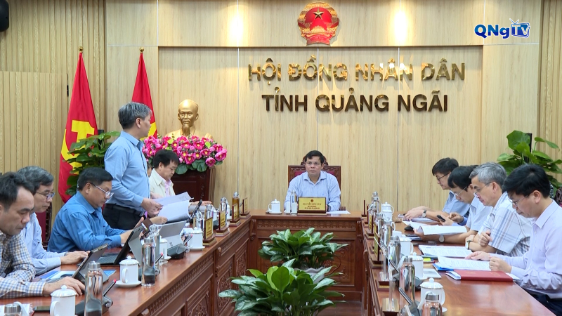 Hội đồng Nh&acirc;n d&acirc;n tỉnh họp xem x&eacute;t một số nội dung