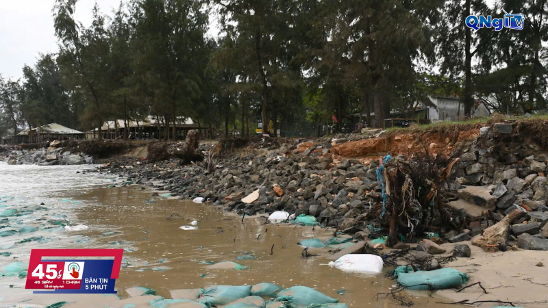 45 gi&acirc;y 1 chạm ng&agrave;y 24/12