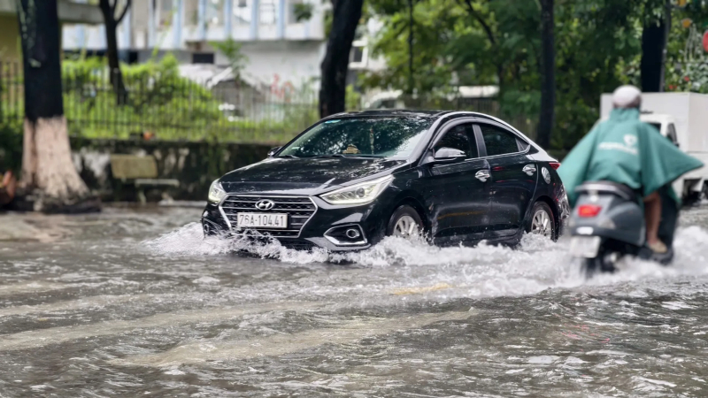 Quảng Ng&atilde;i đầu tư hạ tầng, giải b&agrave;i to&aacute;n ngập &uacute;ng đ&ocirc; thị