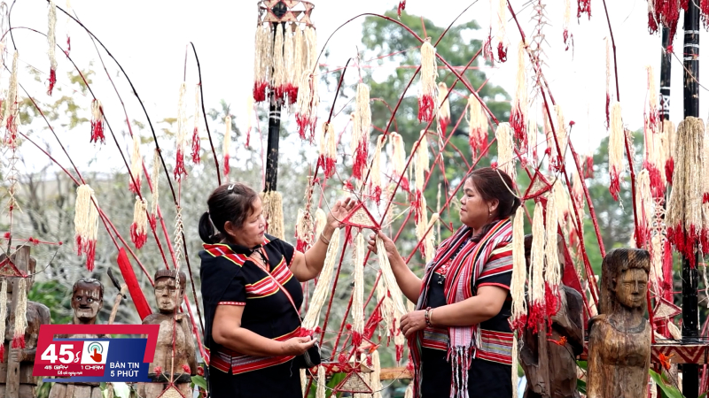 45 gi&acirc;y 1 chạm ng&agrave;y 26/12