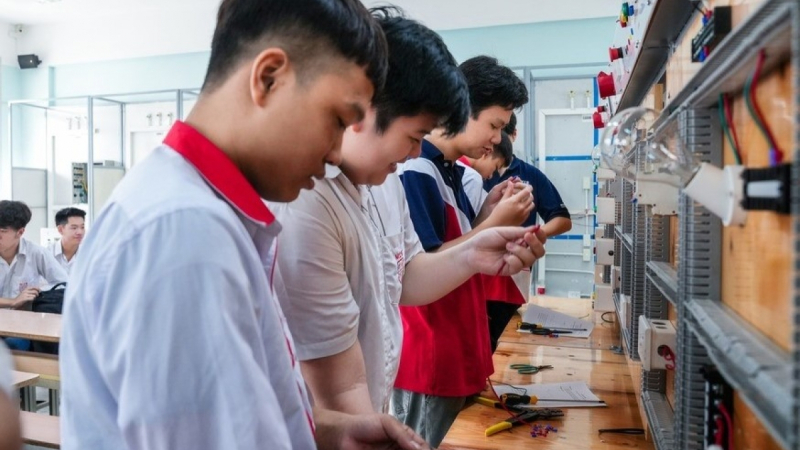 Dự kiến điều chỉnh quy định hướng nghiệp, ph&acirc;n luồng học sinh 