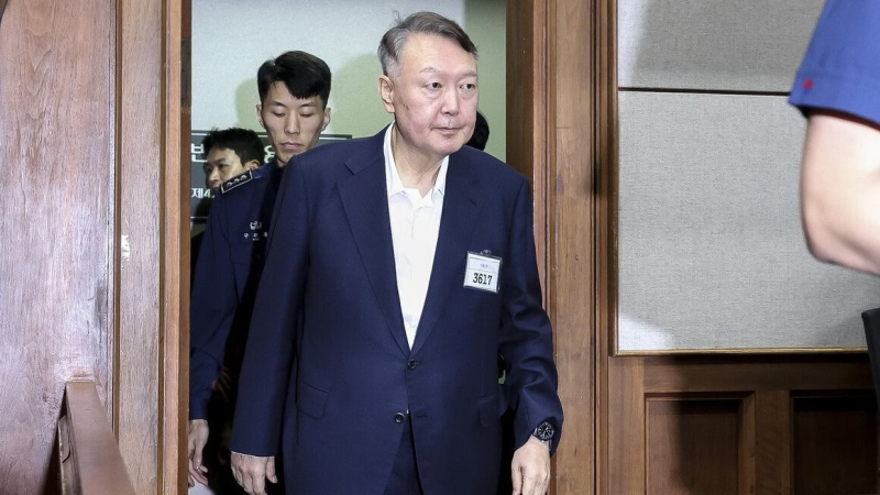 Cựu Tổng thống H&agrave;n Quốc đối mặt với mức &aacute;n 10 năm t&ugrave; giam