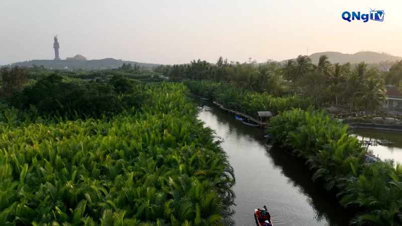 Tịnh Kh&ecirc; &ndash; rừng dừa nước v&agrave; biển Mỹ Kh&ecirc;