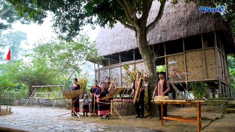 Bảo tồn v&agrave; ph&aacute;t huy gi&aacute; trị nghề truyền thống của c&aacute;c d&acirc;n tộc thiểu số tại chỗ