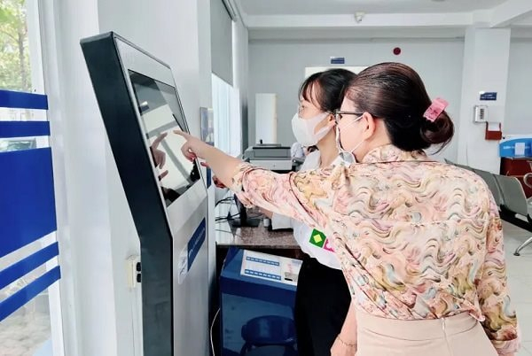 AI đơn giản hóa thủ tục, nâng cao quản lý, thúc đẩy Chính phủ số và phát triển bền vững.