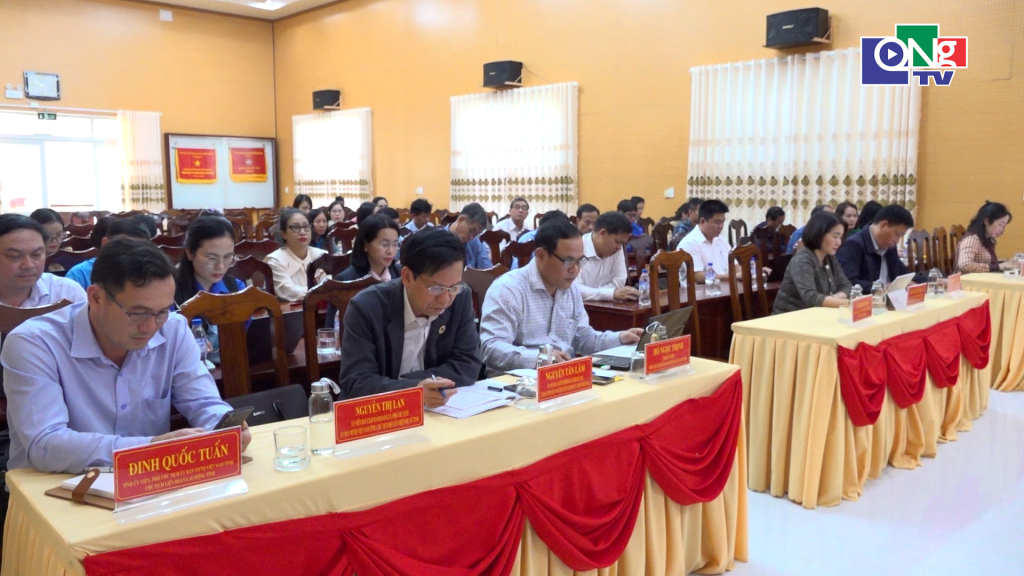 Đại biểu dự hội nghị.