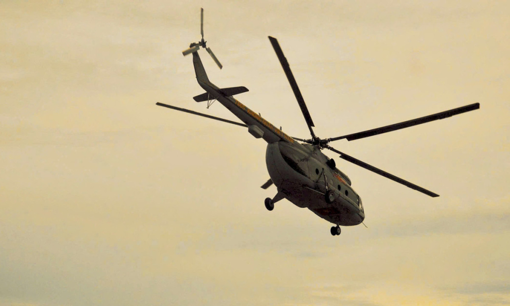 Một trong sau tổ bay cất cánh từ sân bay Hòa Lạc về sân bay Gia Lâm trong chiều 9/1. Ảnh: Trung đoàn 916