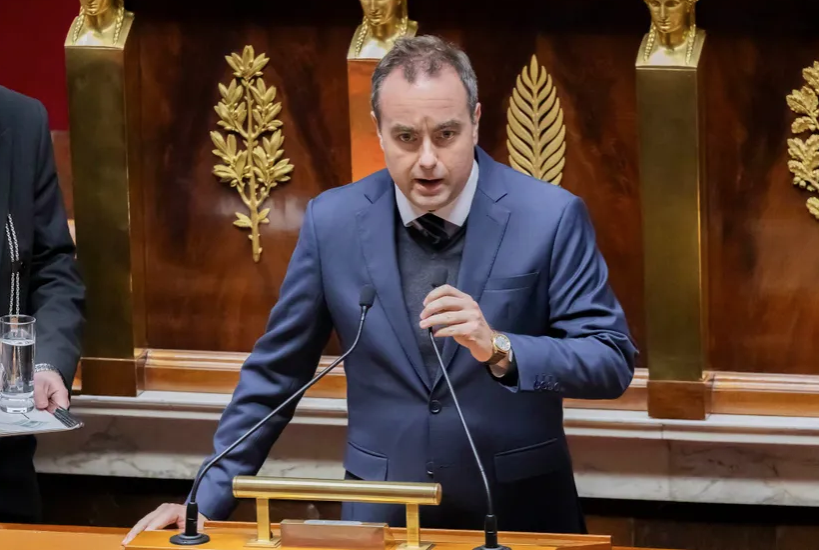 Thủ tướng Pháp Sebastien Lecornu vượt qua cuộc bỏ phiếu bất tín nhiệm. Ảnh: la-croix.com