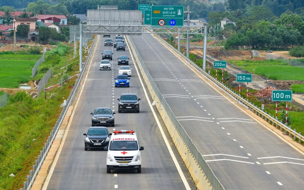 Cao tốc Mai Sơn - Quốc lộ 45 chuẩn bị thu phí từ sau Tết Nguyên đán