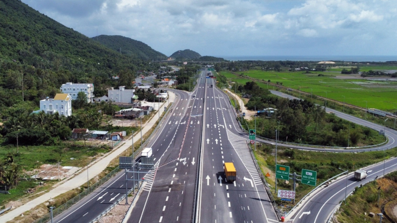Ch&iacute;nh thức th&ocirc;ng tuyến cao tốc từ Kh&aacute;nh H&ograve;a đến TP Hồ Ch&iacute; Minh