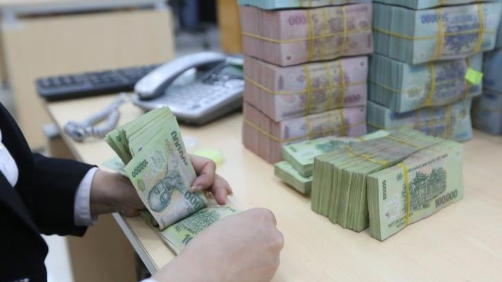 Ng&acirc;n h&agrave;ng tăng l&atilde;i suất huy động