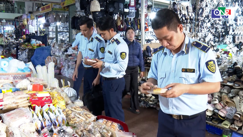 Triển khai đồng bộ c&aacute;c giải ph&aacute;p chống bu&ocirc;n lậu, gian lận thương mại