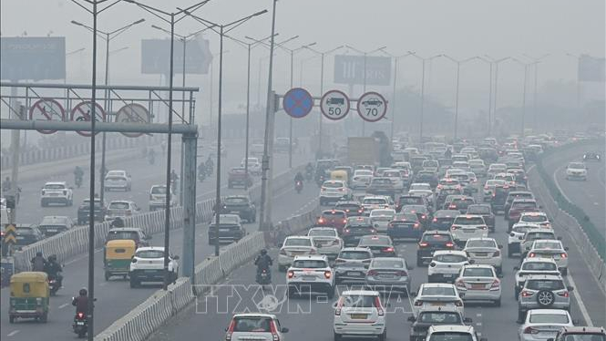 Gi&aacute; r&eacute;t v&agrave; &ocirc; nhiễm kh&ocirc;ng kh&iacute; nghi&ecirc;m trọng tại Ấn Độ