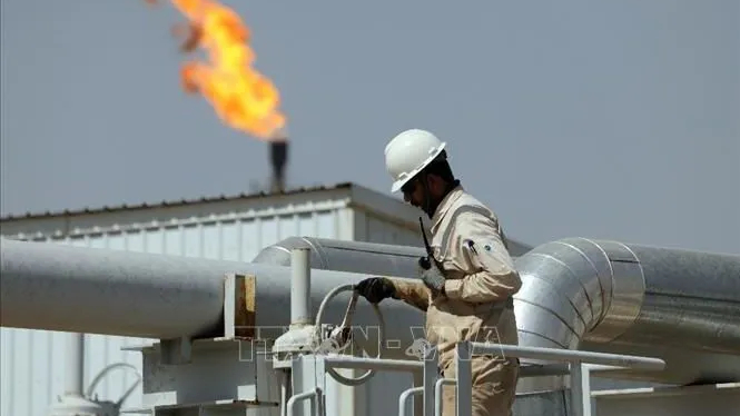 OPEC trước th&aacute;ch thức mới từ dầu mỏ Venezuela