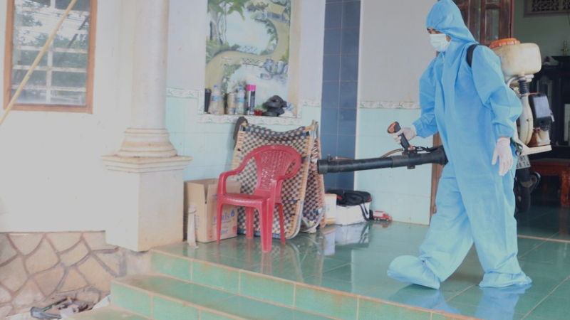 Một số địa phương ghi nhận ca mắc sốt xuất huyết v&agrave; tay ch&acirc;n miệng chuyển nặng