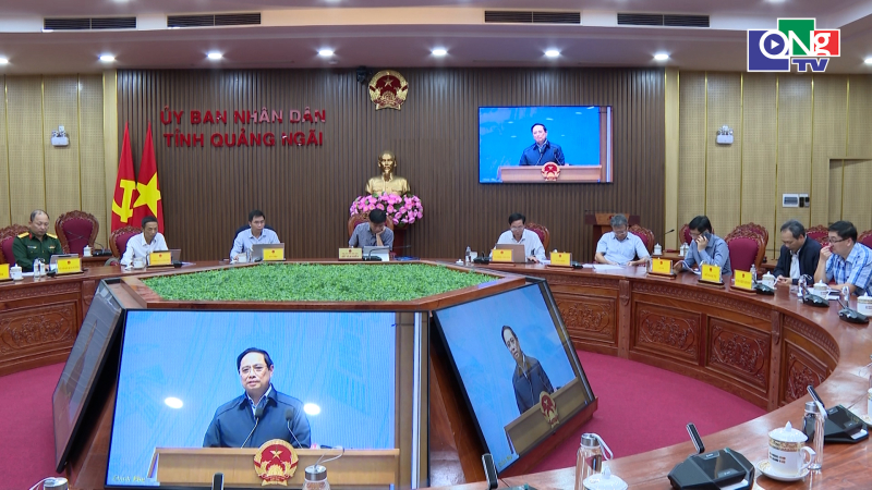 Nỗ lực khắc phục hậu quả bom m&igrave;n sau chiến tranh