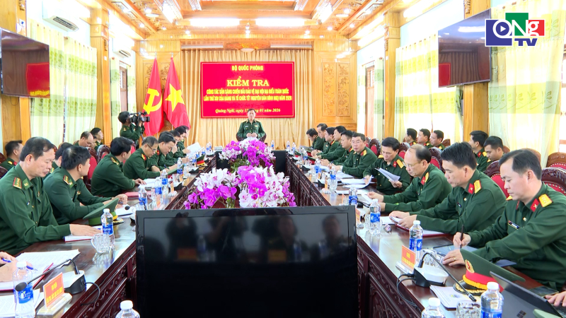 Bộ Quốc ph&ograve;ng kiểm tra c&ocirc;ng t&aacute;c sẵn s&agrave;ng chiến đấu