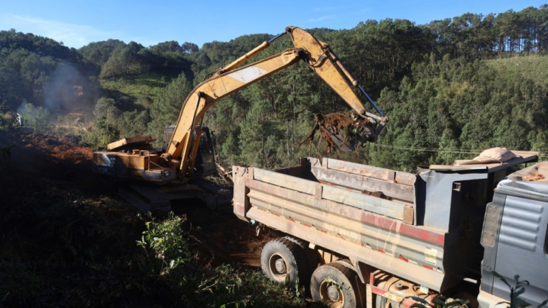 Kh&iacute; thế thi c&ocirc;ng c&aacute;c dự &aacute;n ở miền n&uacute;i Quảng Ng&atilde;i 