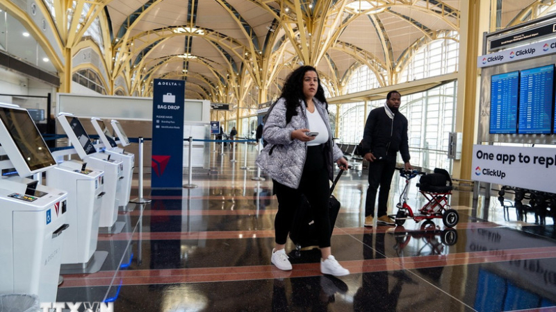 Mỹ thu hồi hơn 100.000 thị thực 