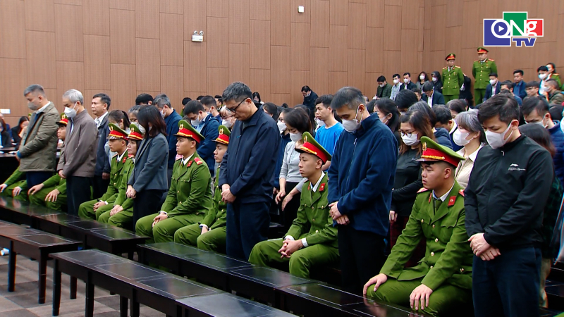 Cựu cục trưởng cục an to&agrave;n thực phẩm bị tuy&ecirc;n phạt 20 năm t&ugrave; 