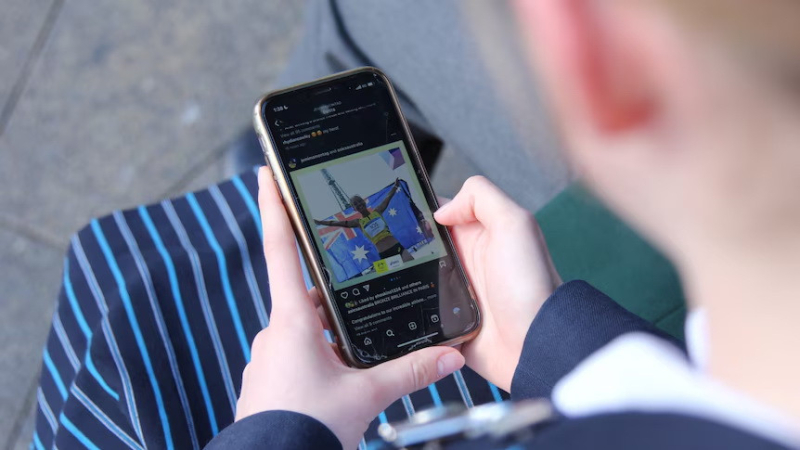 Australia chặn hơn 4,7 triệu t&agrave;i khoản mạng x&atilde; hội của người dưới 16 tuổi 