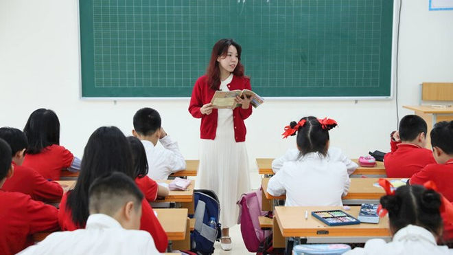 Đề xuất mới về chi trả lương, phụ cấp cho gi&aacute;o vi&ecirc;n dạy li&ecirc;n trường, li&ecirc;n cấp 