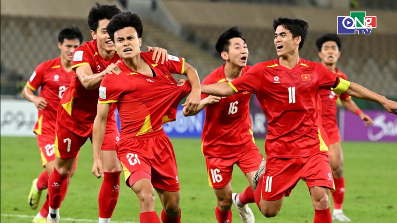 U23 Việt Nam v&agrave;o b&aacute;n kết U23 ch&acirc;u &Aacute;