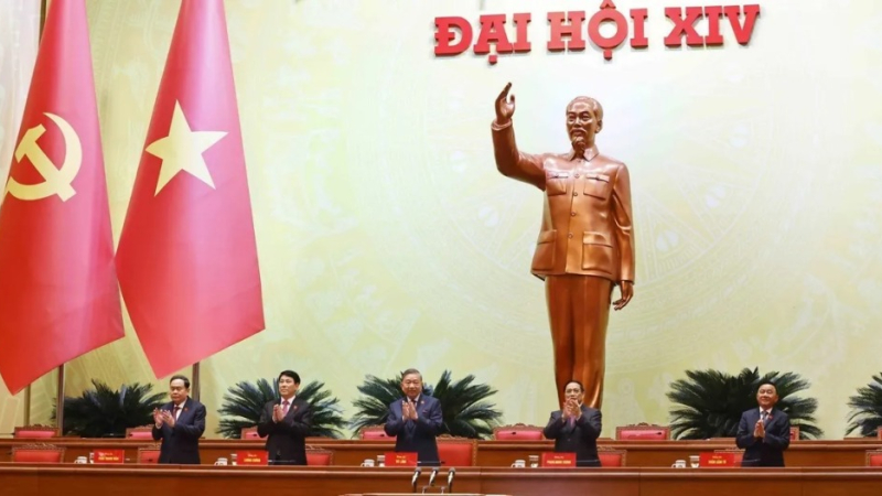 Đại hội XIV của Đảng bầu đo&agrave;n chủ tịch gồm 16 đồng ch&iacute; ủy vi&ecirc;n bộ ch&iacute;nh trị 