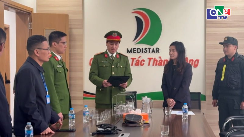 Ph&aacute; đường d&acirc;y sản xuất thực phẩm chức năng giả đặc biệt lớn