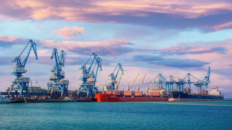 Sản lượng h&agrave;ng h&oacute;a qua cảng dung quất tr&ecirc;n 50 triệu tấn