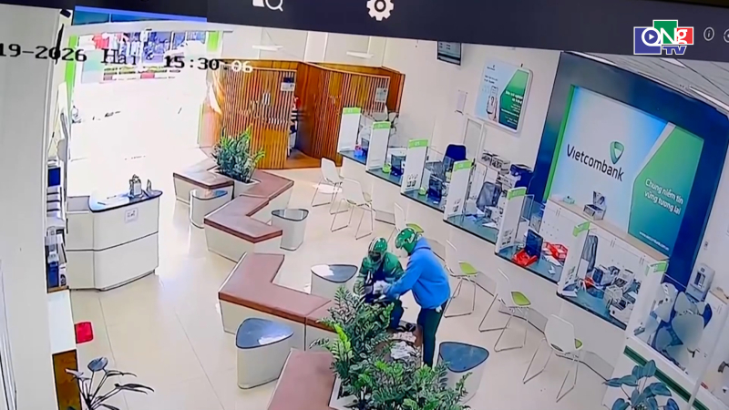 C&ocirc;ng an Gia Lai th&ocirc;ng tin đặc điểm nhận dạng 2 nghi phạm cướp ng&acirc;n h&agrave;ng