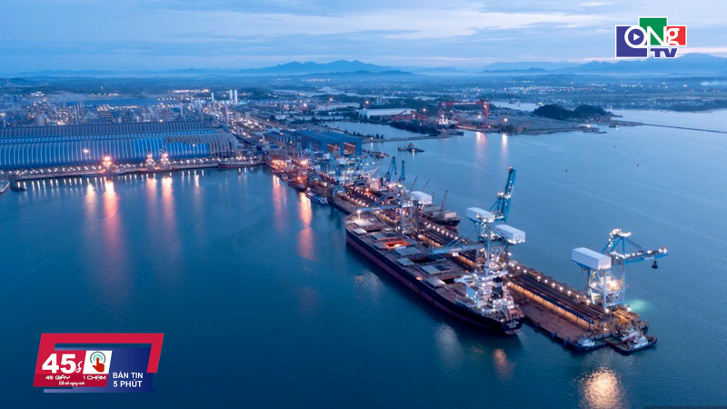 45 gi&acirc;y 1 chạm ng&agrave;y 22/01